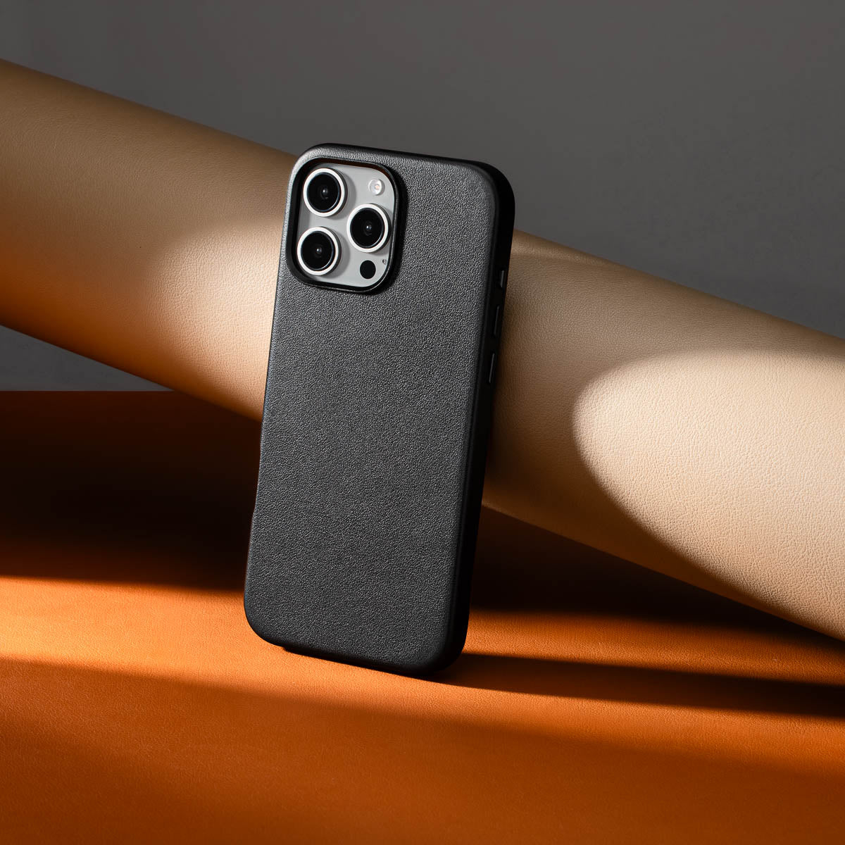 Timeless Luxe Phone Case - Obsidian Black