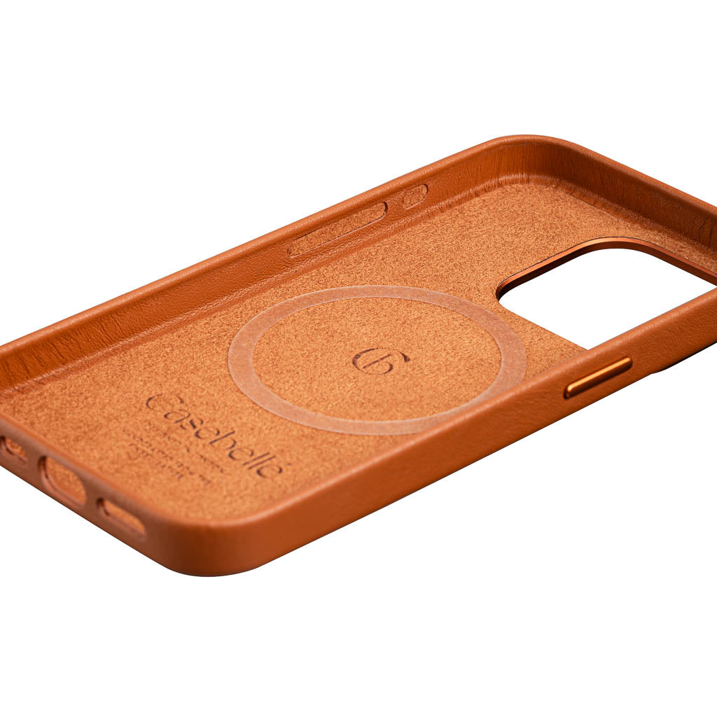 Timeless Luxe Leather Case - Cognac Brown - iPhone 15 Plus