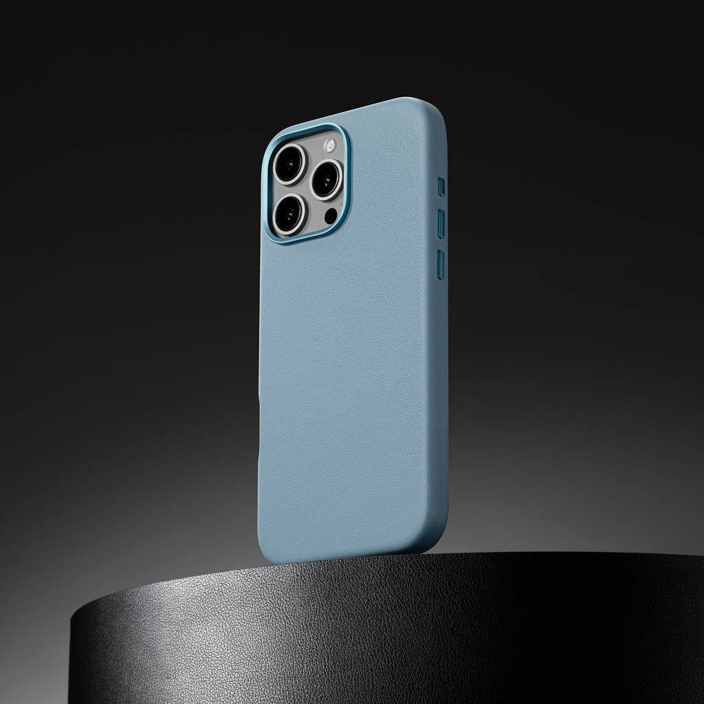 Timeless Luxe Leather Case - Light Blue - iPhone 16 Pro