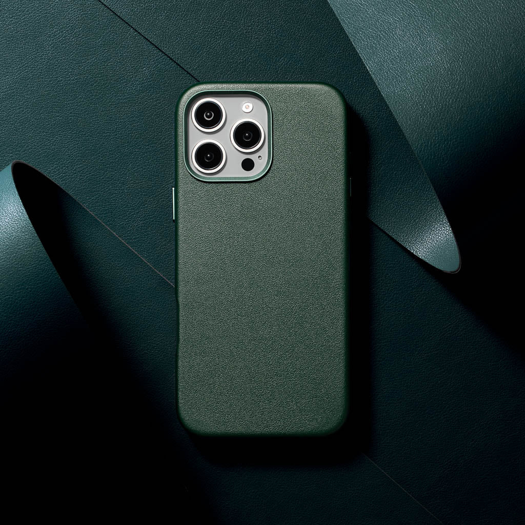 Timeless Luxe Leather Case - Racing Green - iPhone 16 Pro Max