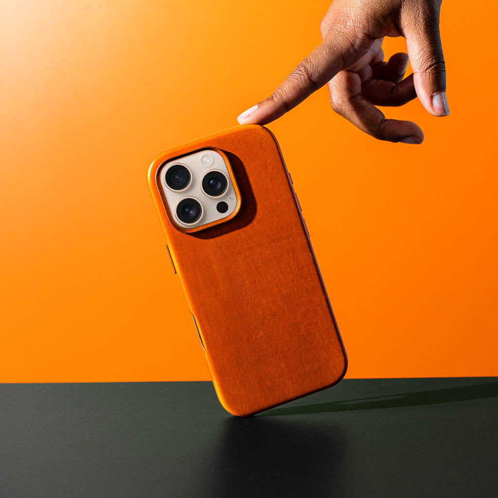 Vintage Luxe Leather Case - Amber Brown - iPhone 16 Pro Max