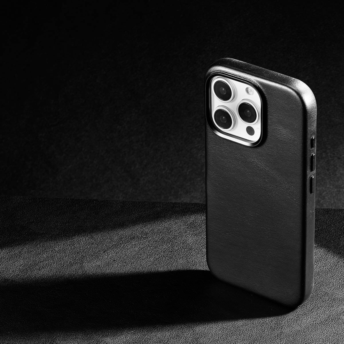 iPhone 16 Pro Max Leather Case - MagSafe - Noir Black