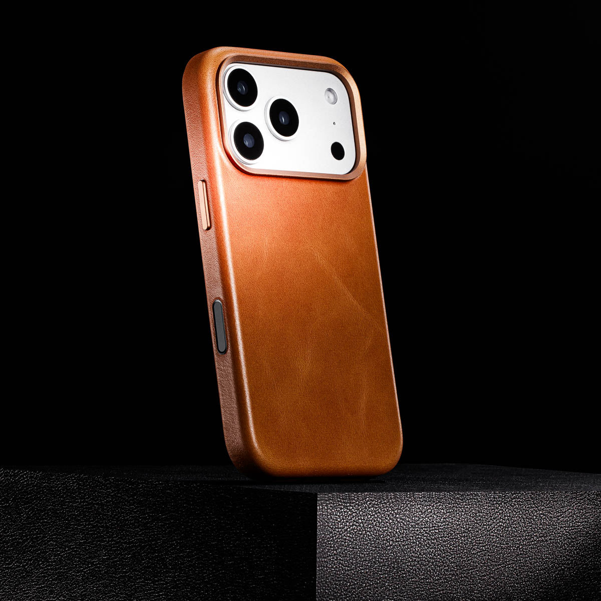 iPhone 17 Pro Max Leather Case - Vintage Luxe - Amber Brown