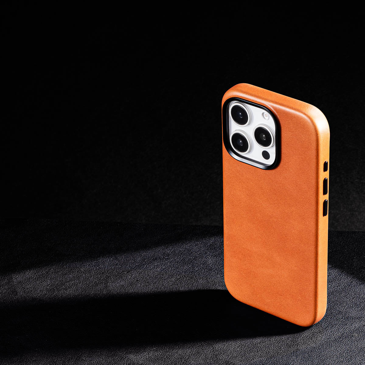 iPhone 16 Pro Leather Case - MagSafe - Amber Brown