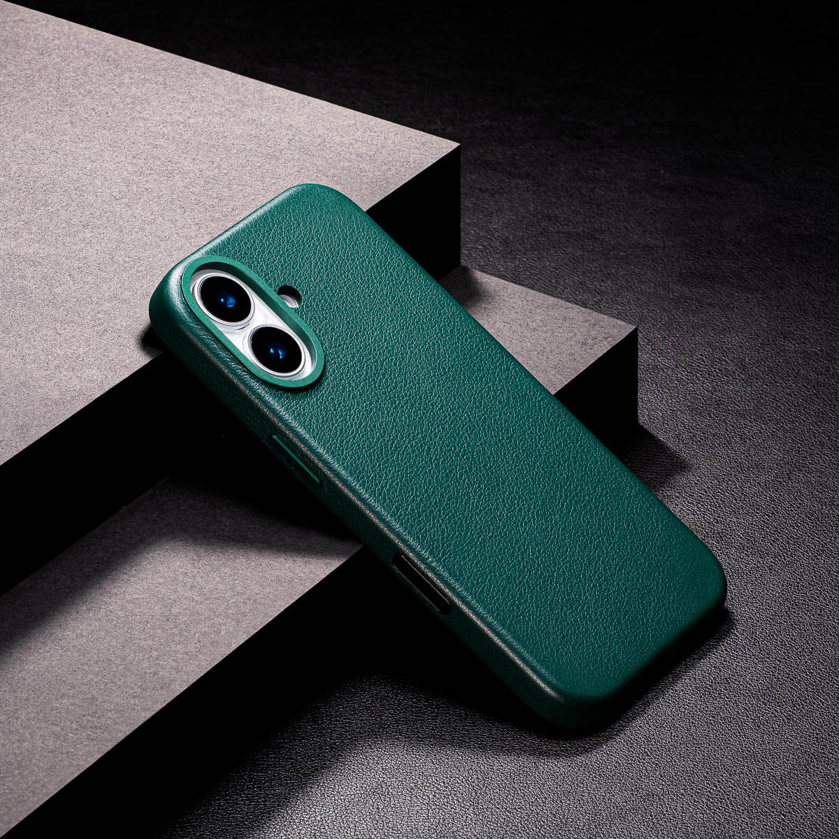 slim racing green iphone 17 max leather case showing thin profile and curved edges