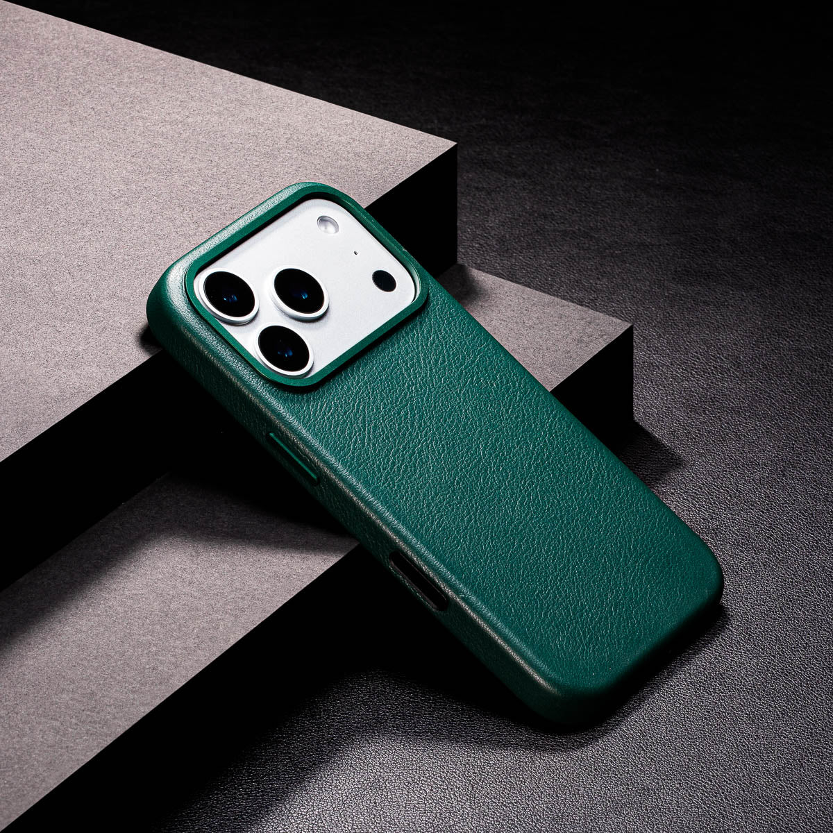 slim racing green iphone 17 pro max max leather case showing thin profile and curved edges