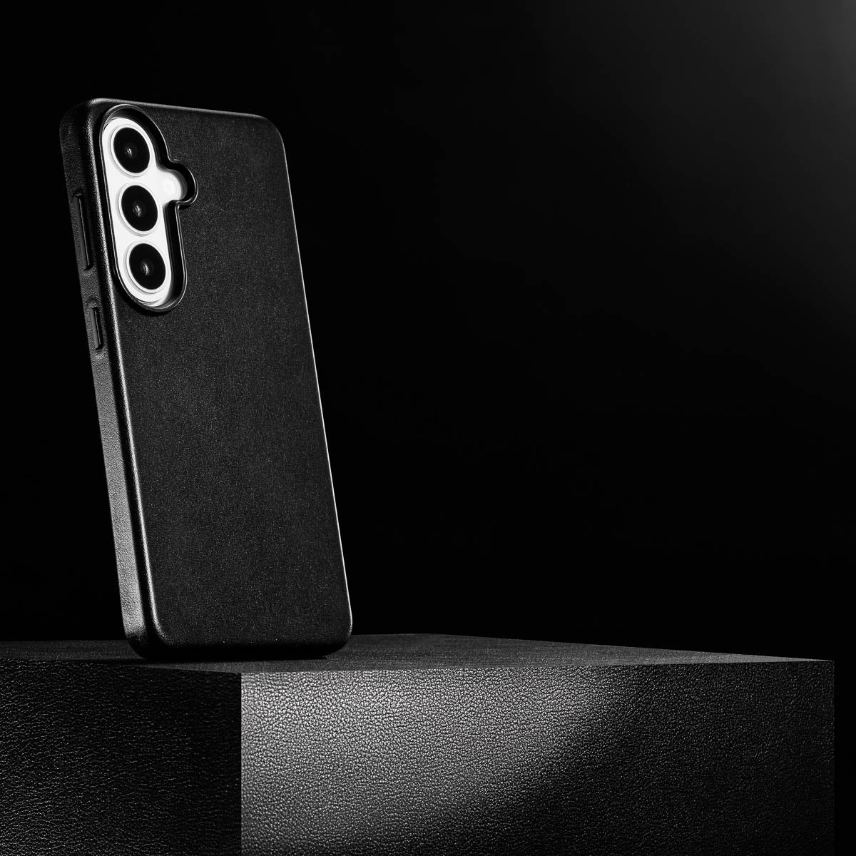 Samsung Galaxy S26 Plus Leather Case - Obsidian Black